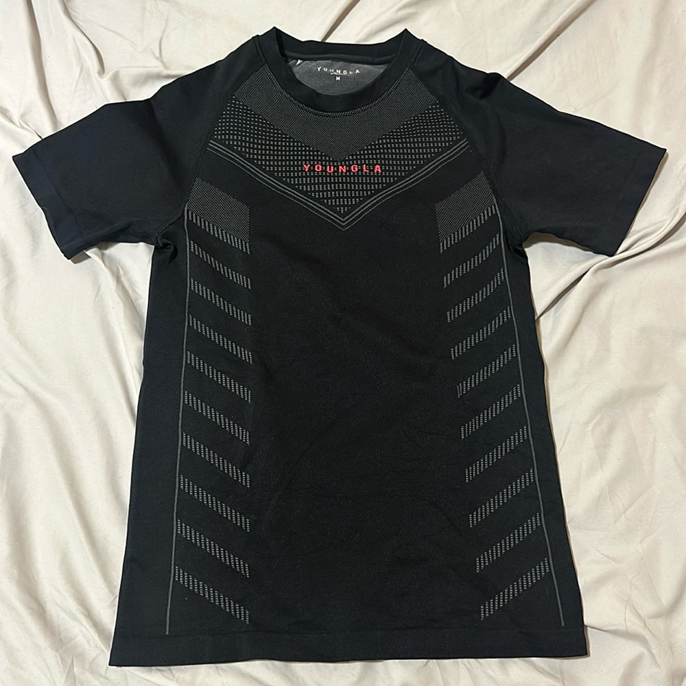 Youngla superhero compression shirt sz M